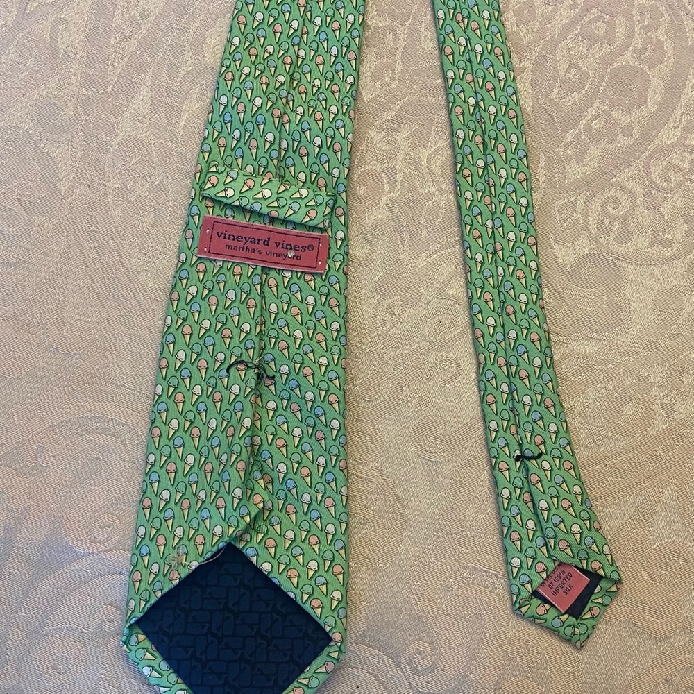 Boys green, ice cream cone vineyard vines tie.